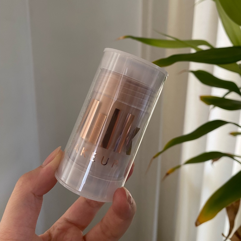 NIB — Milk Makeup Luminous Blur Stick Primer